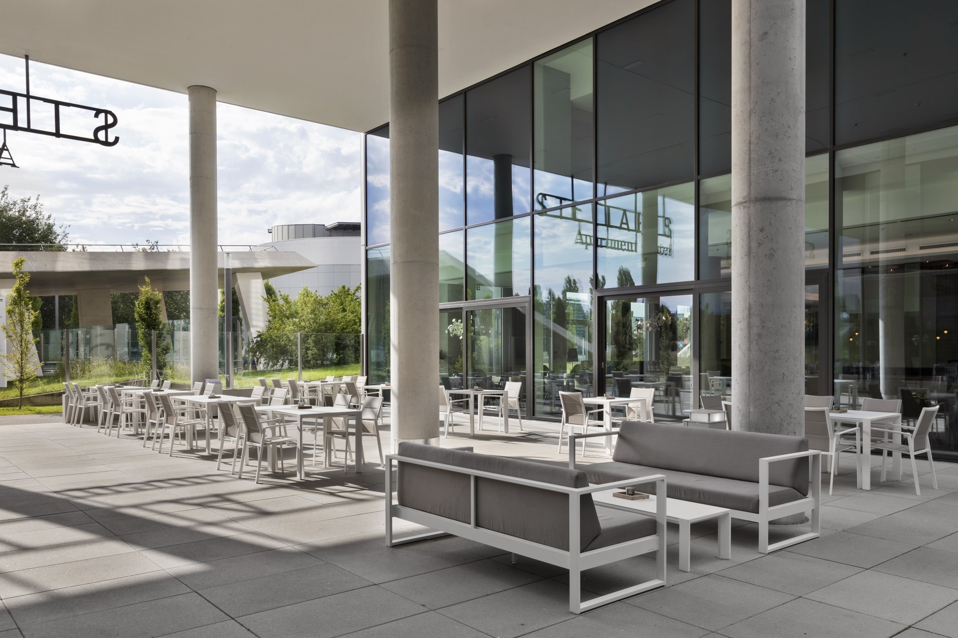 MUCCG_Terrace_02